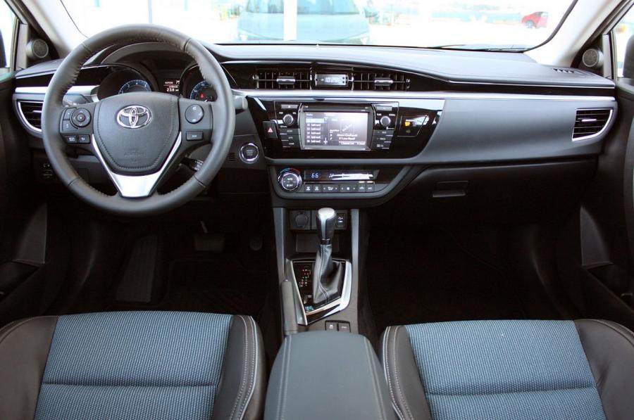  Toyota Corolla 2014 года  (фото 54 из 212)